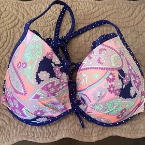 Victoria’s Secret 34 DD Bikini top lightly padded